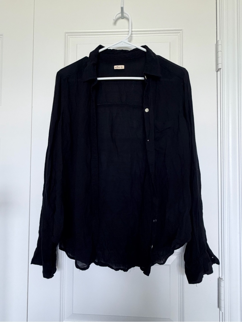 Hollister Black Long-Sleeve Casual Button-Down Shirt